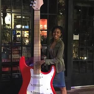 Meet your Posher, Camille